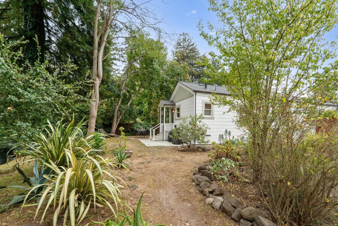 402 Bernal ST