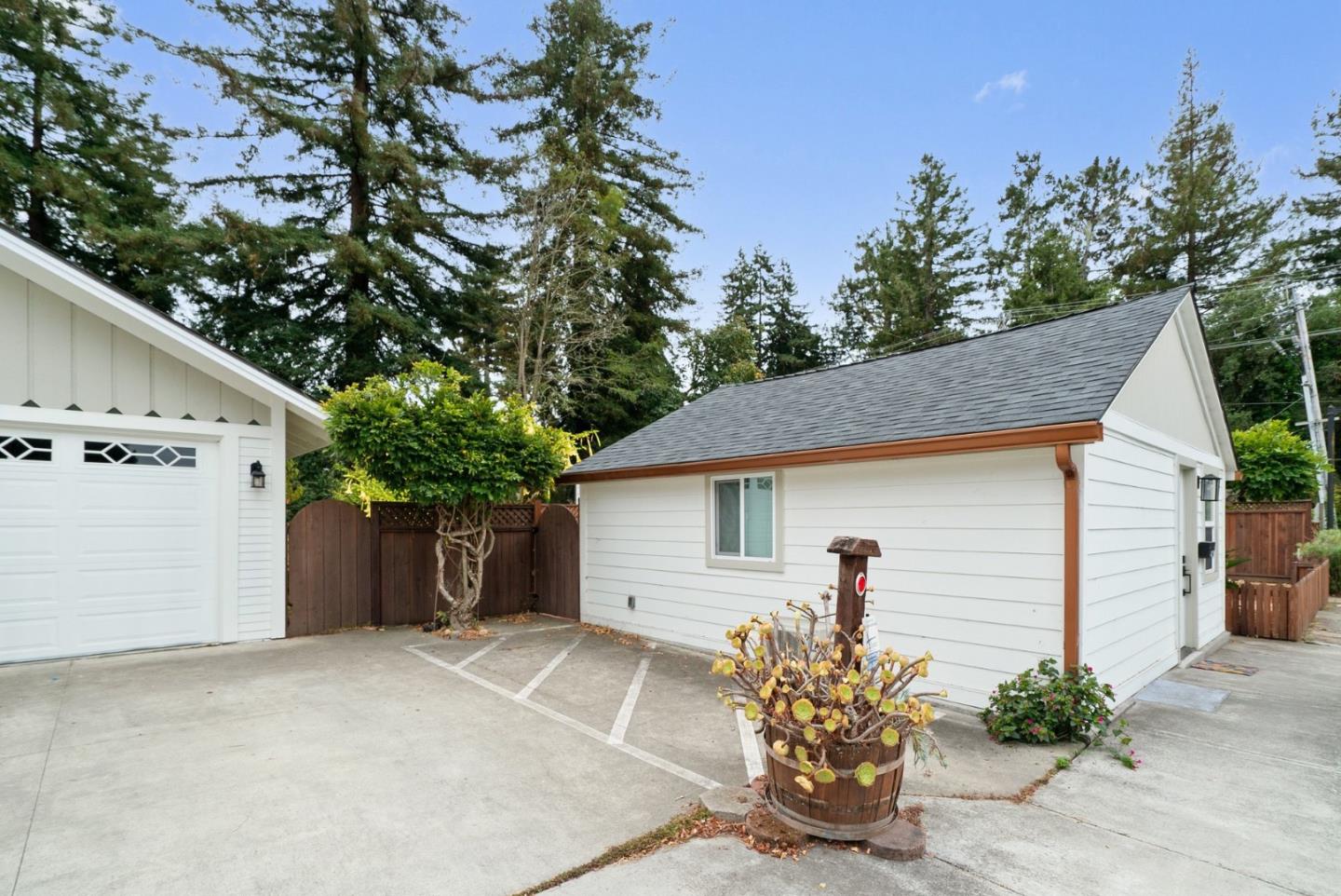 402 Bernal ST