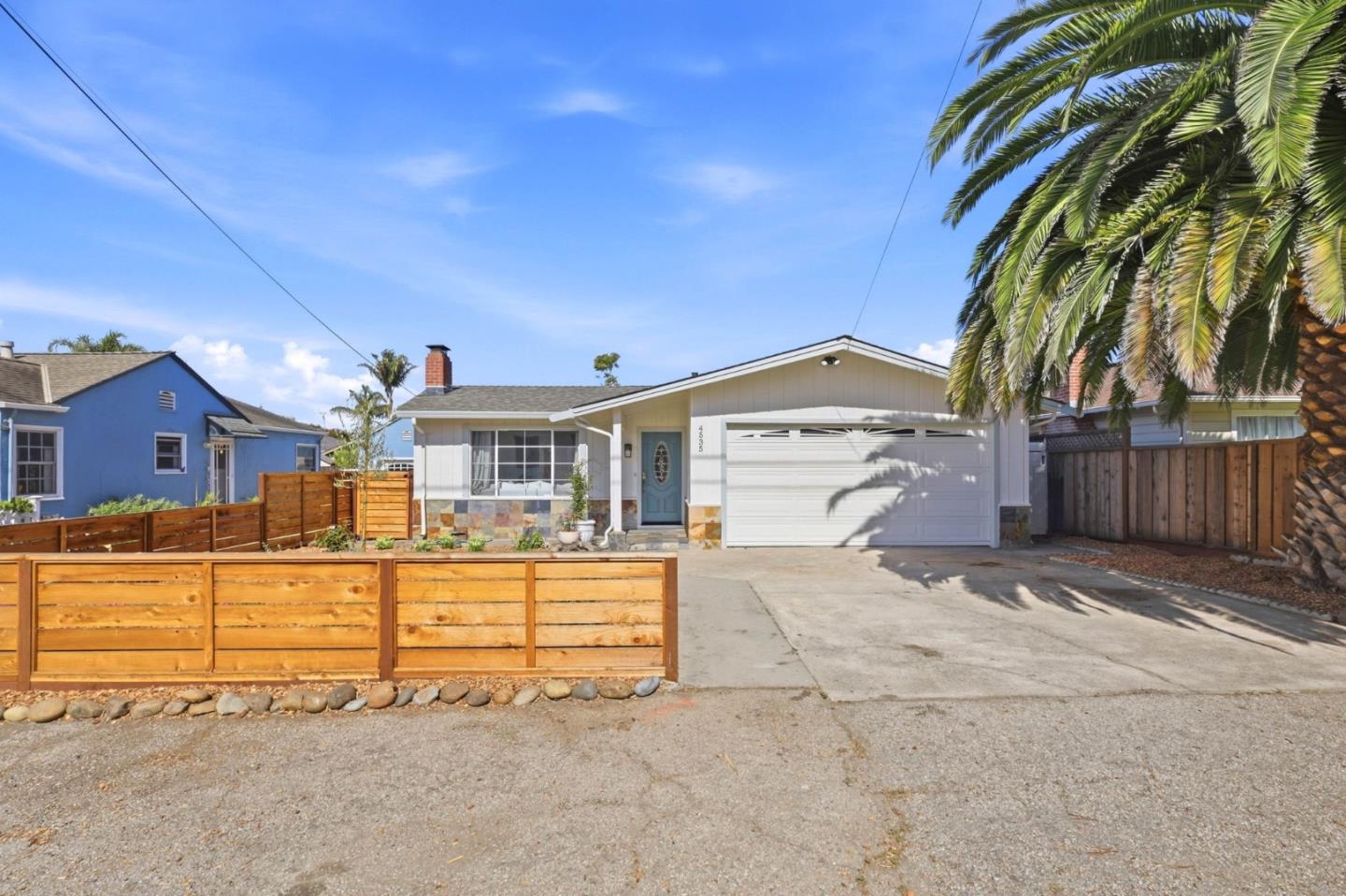 4535 Portola DR
