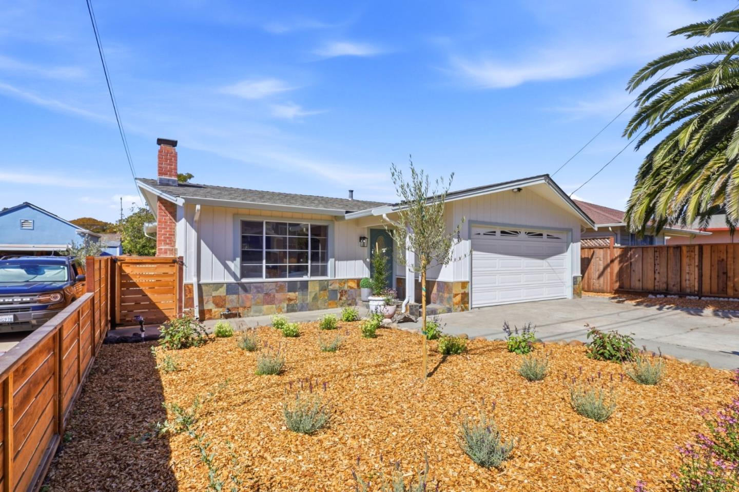 4535 Portola DR