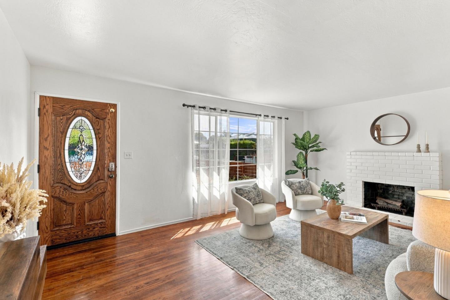4535 Portola DR