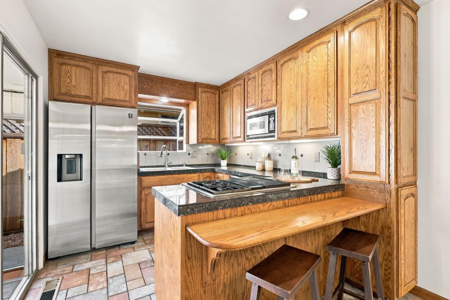 4535 Portola DR