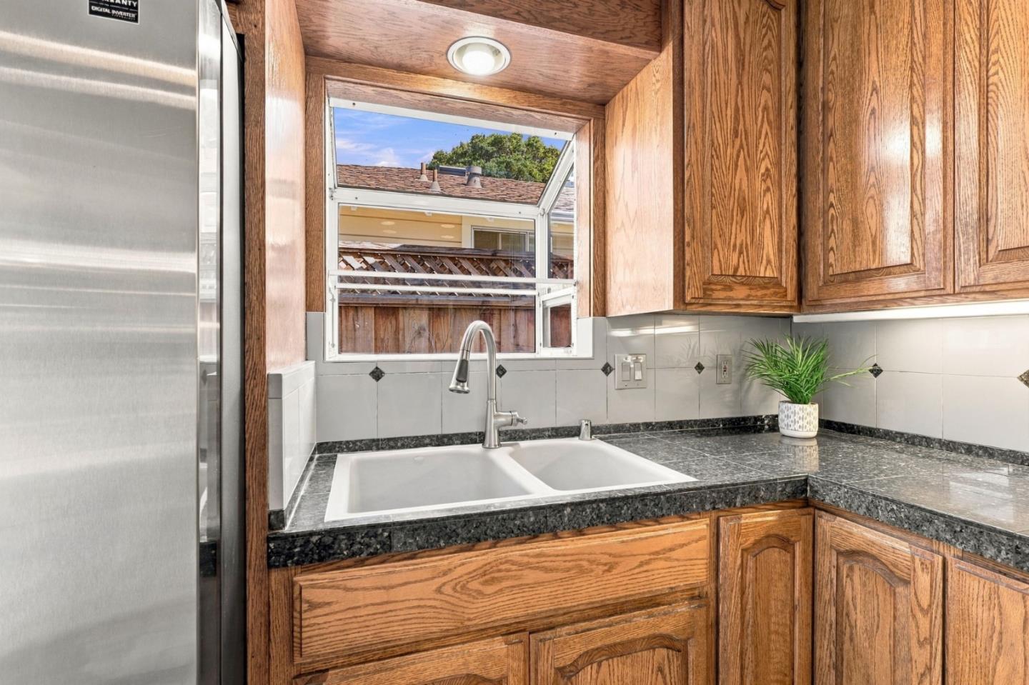 4535 Portola DR