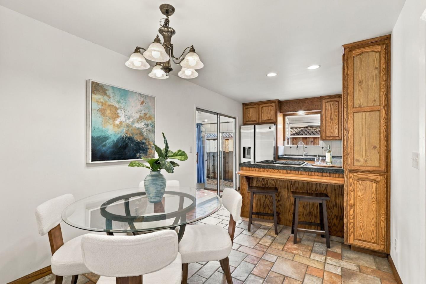 4535 Portola DR