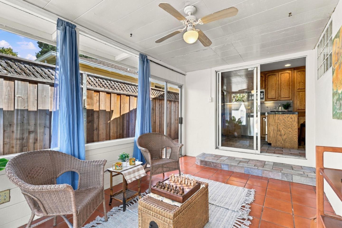 4535 Portola DR
