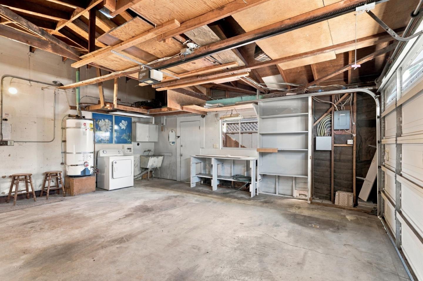 4535 Portola DR