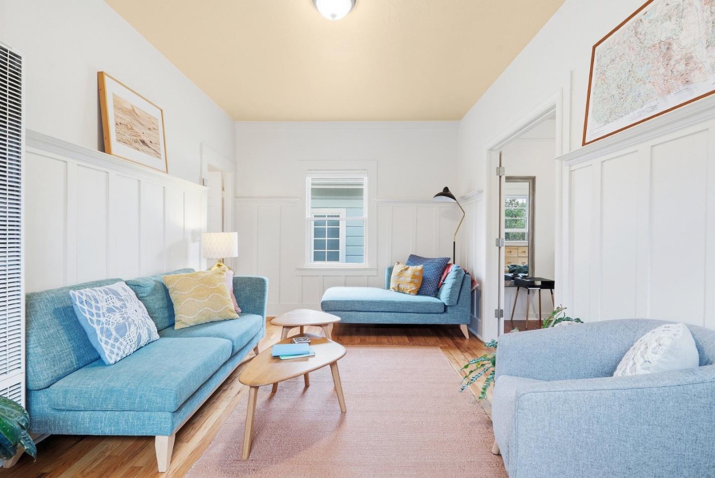 212 Cedar ST