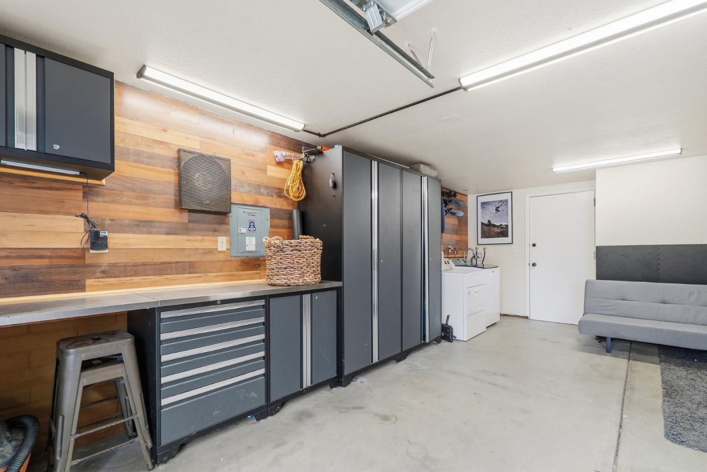 212 Cedar ST