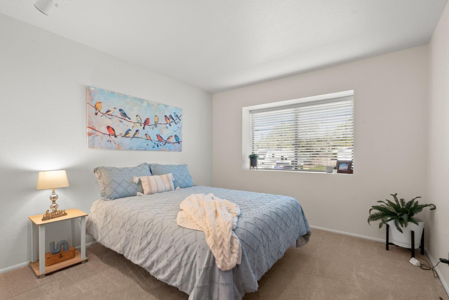 218 Siesta DR