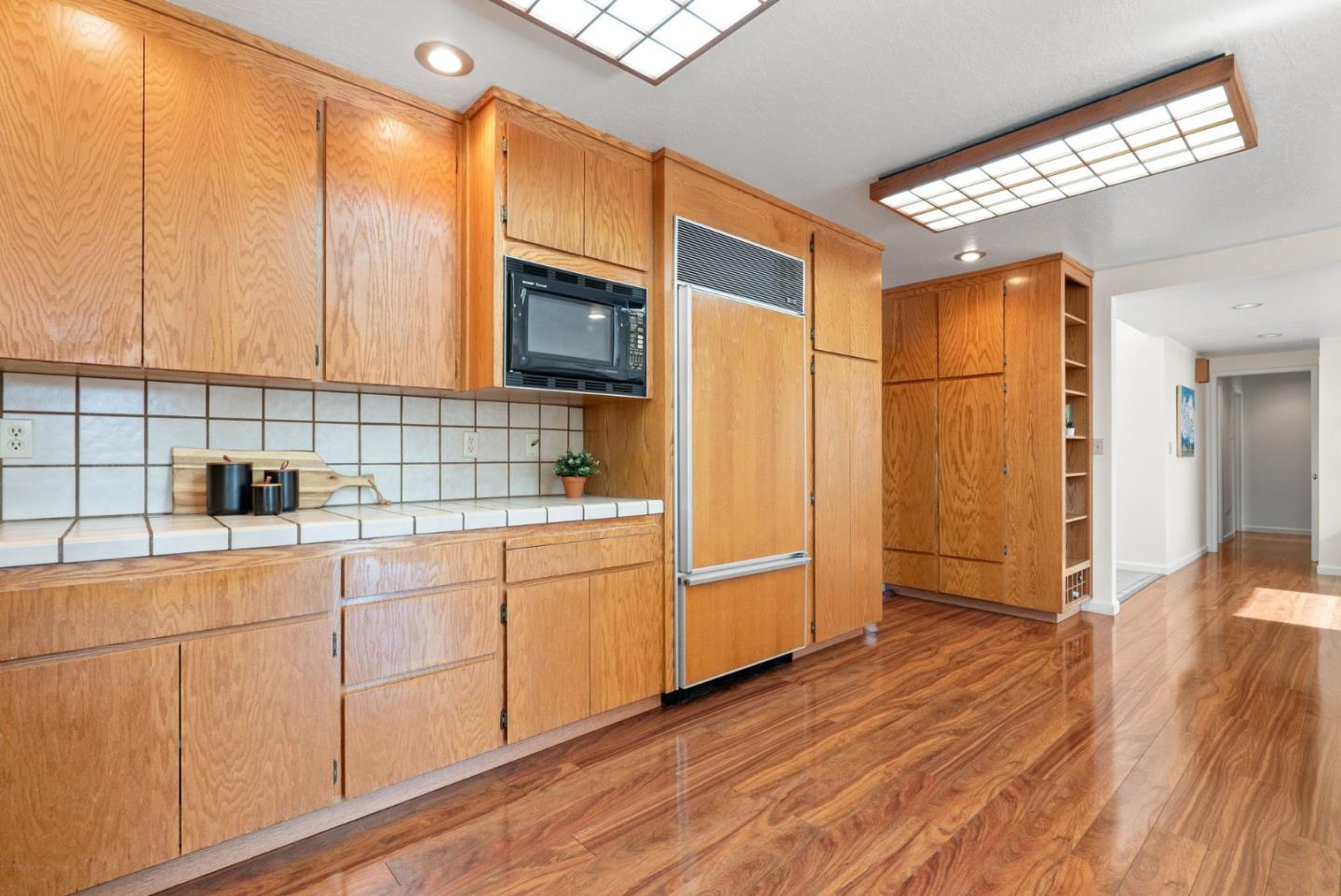 218 Siesta DR