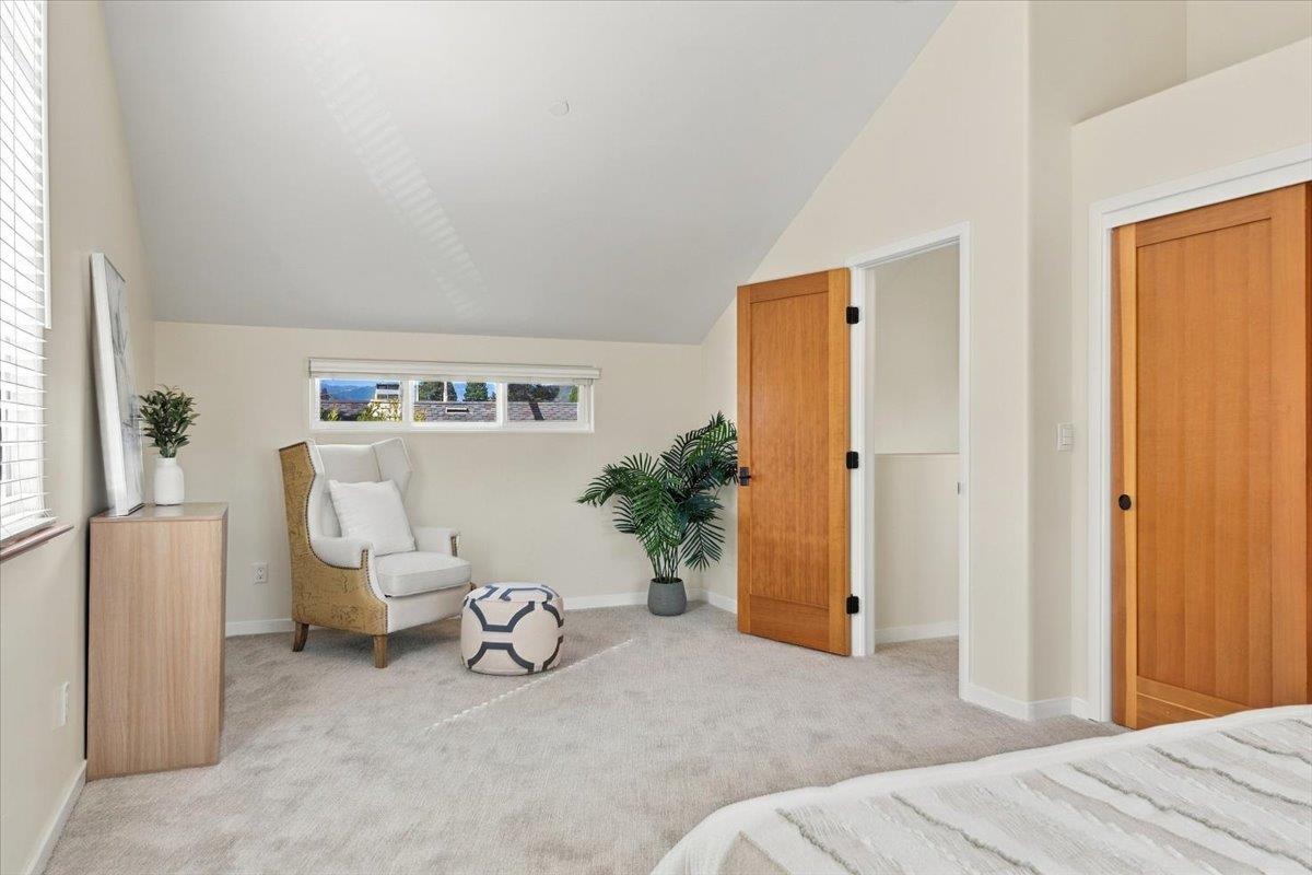 4585 Dawn LN