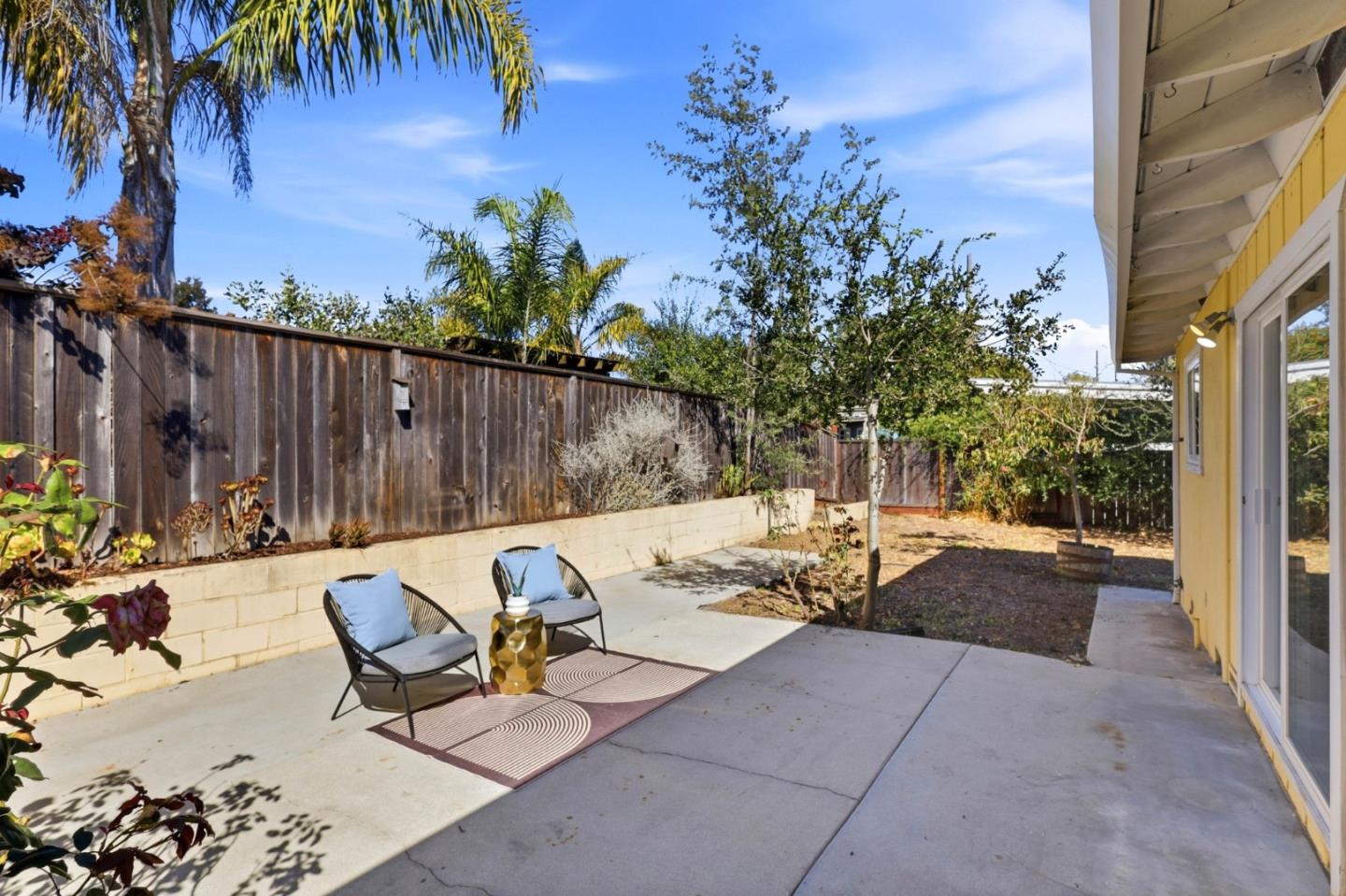 131 Woodcrest PL