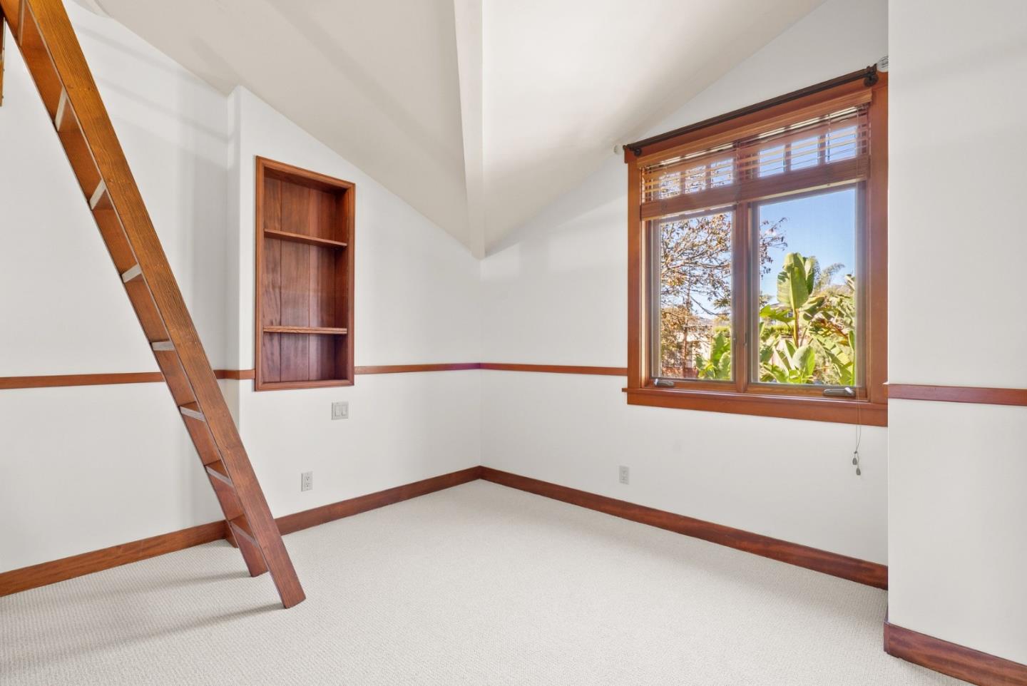 508 Escalona DR