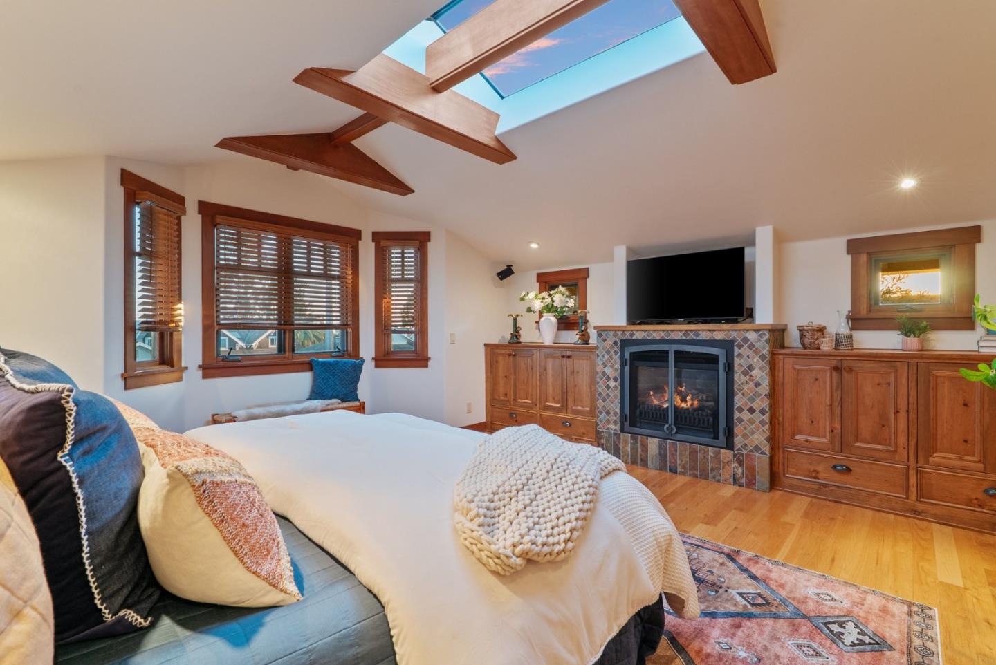 508 Escalona DR