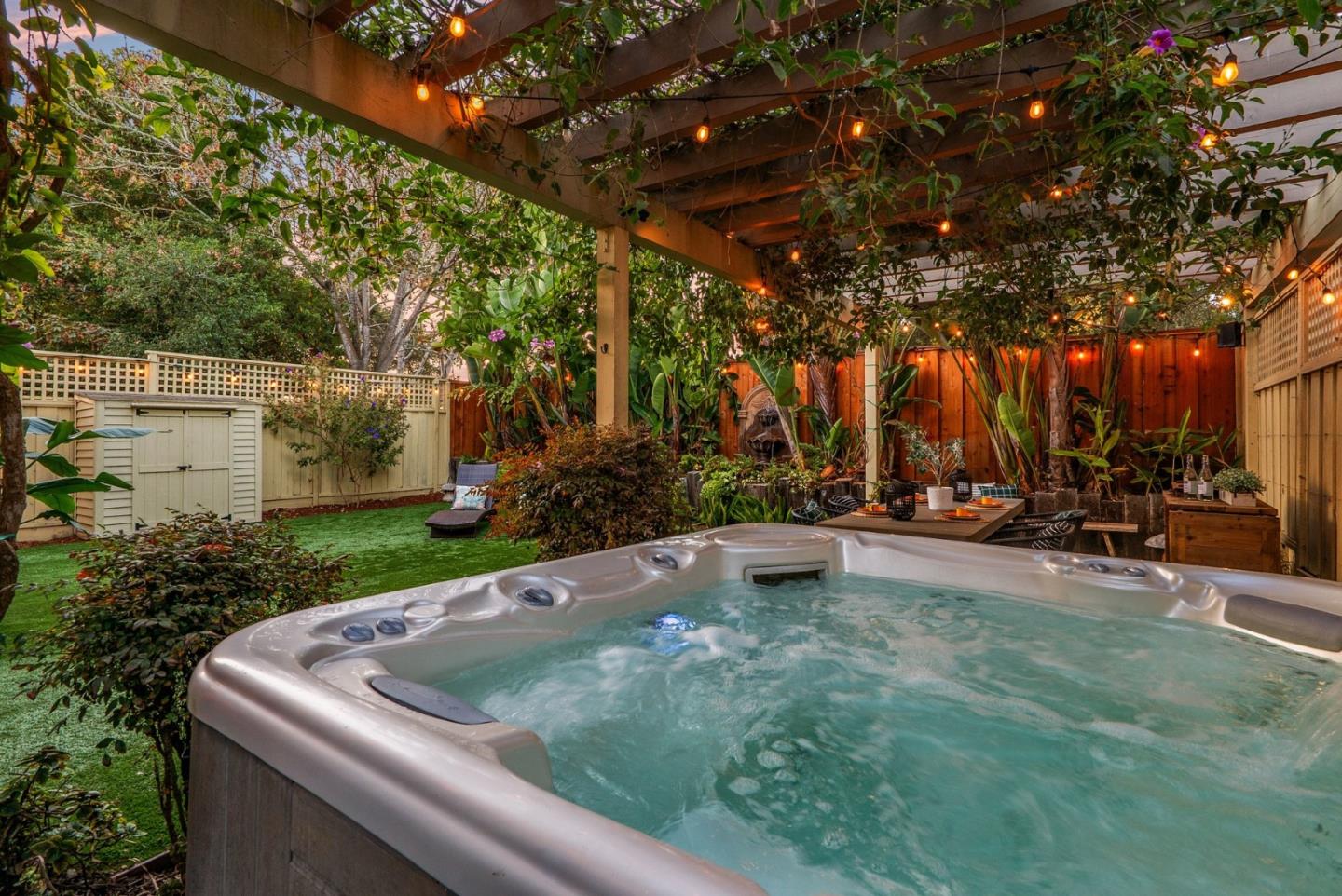 508 Escalona DR