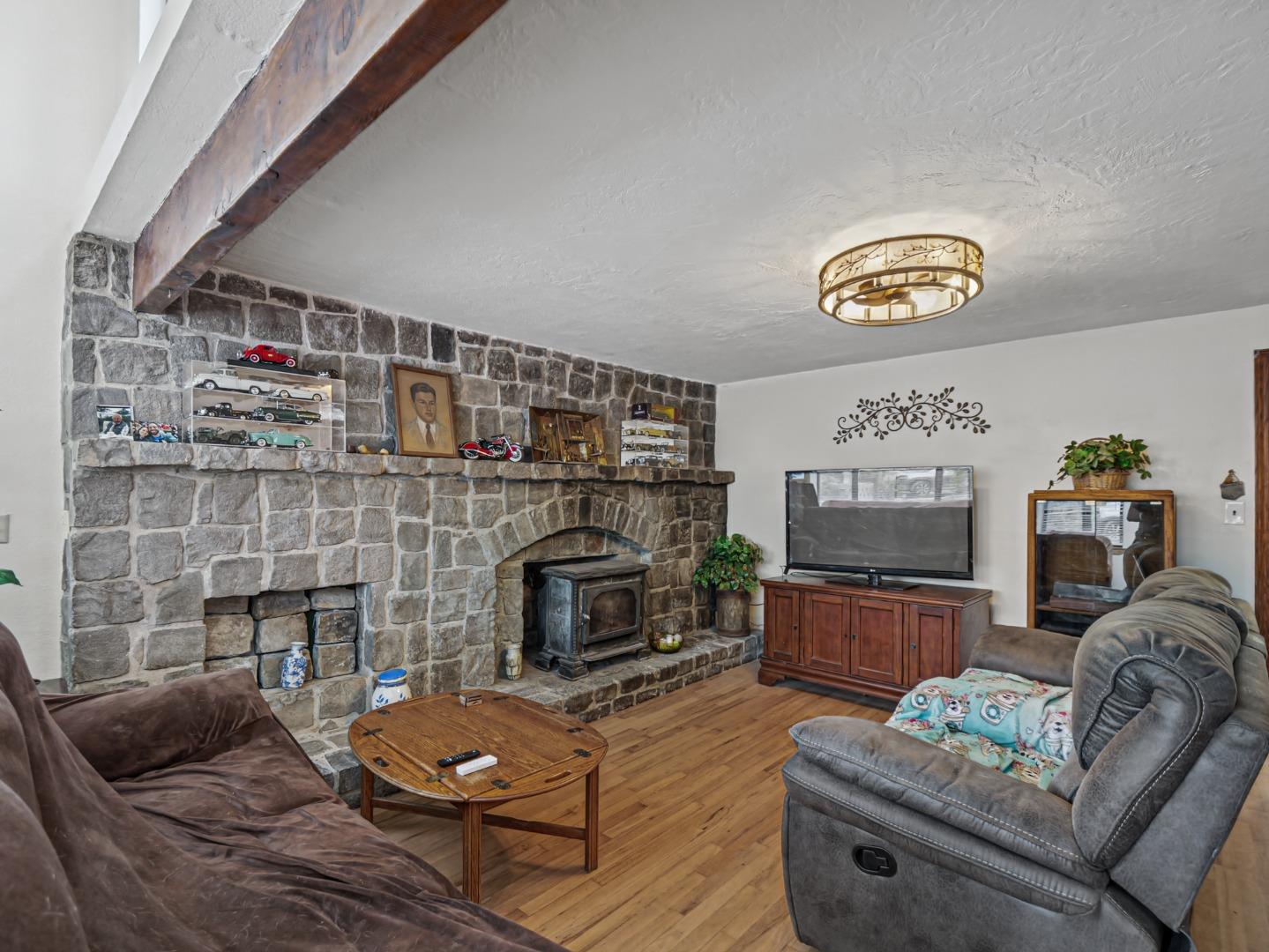 140 Allan LN