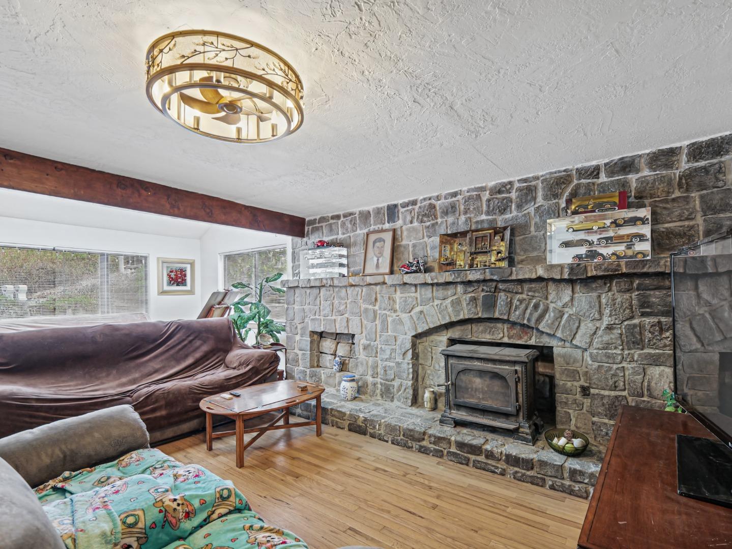 140 Allan LN