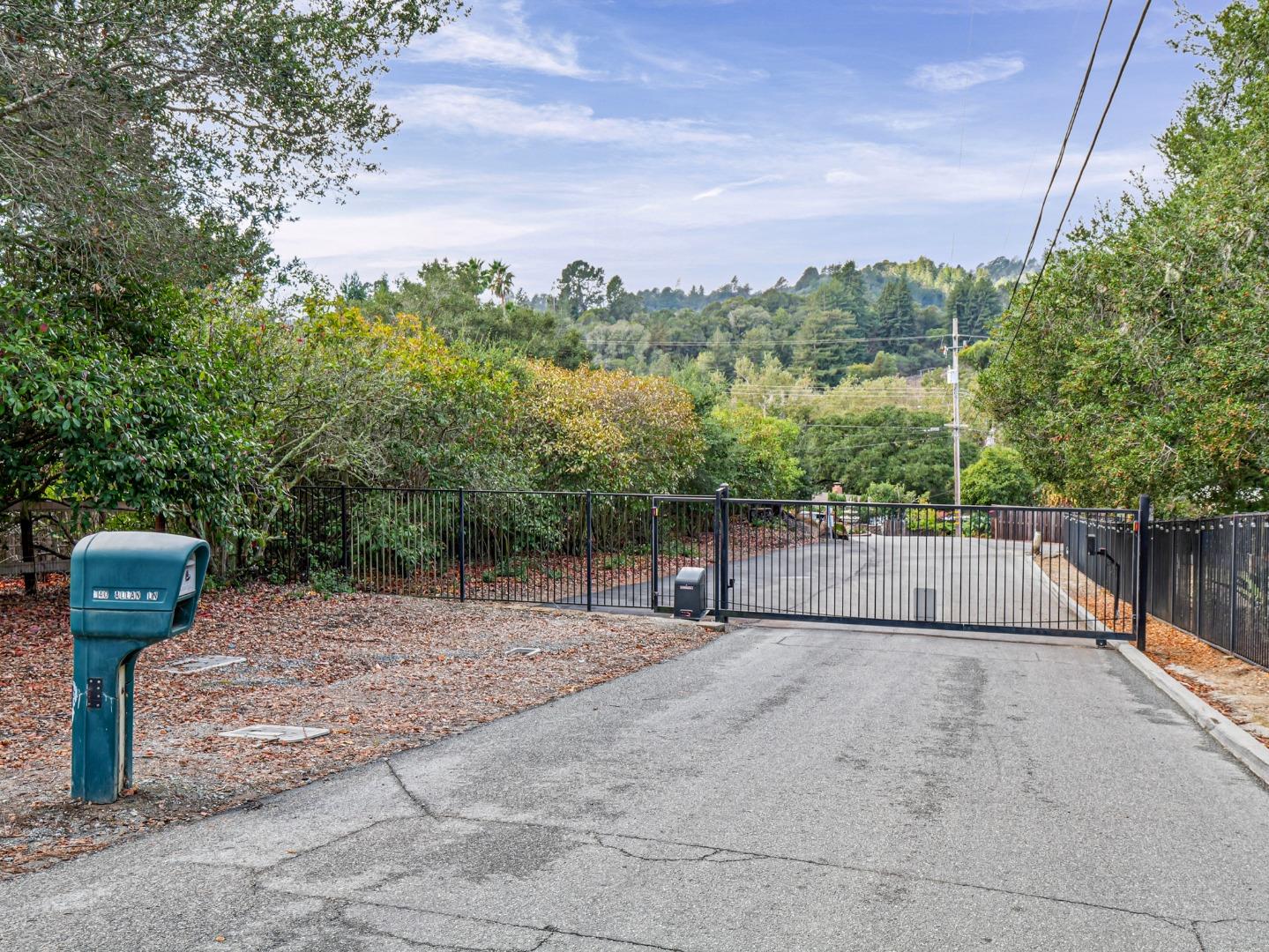 140 Allan LN