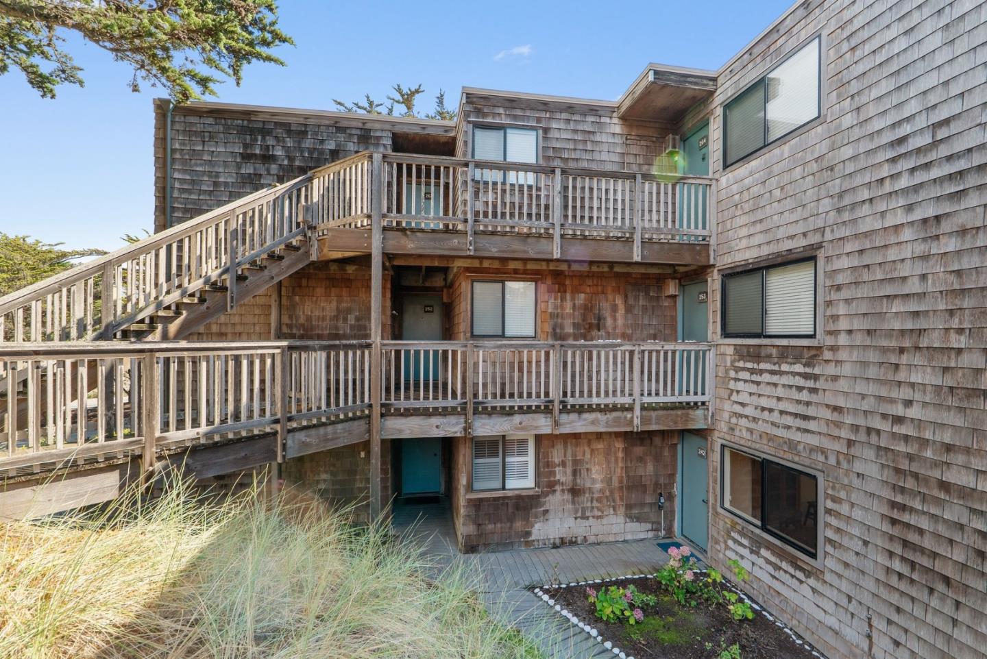 101 Shell DR 242