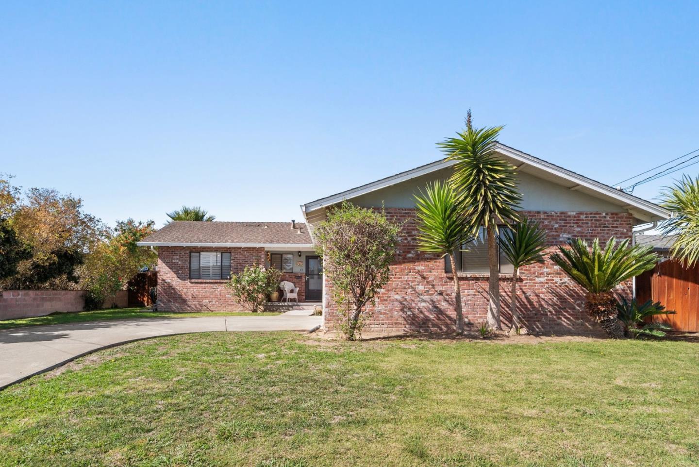 13 Cottage DR
