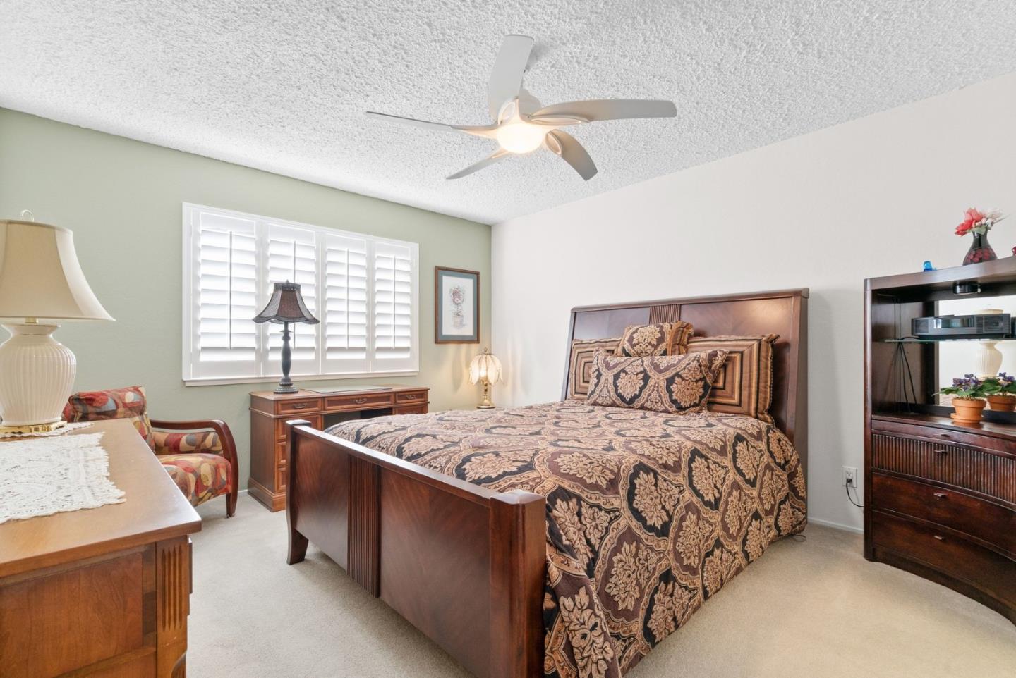 13 Cottage DR