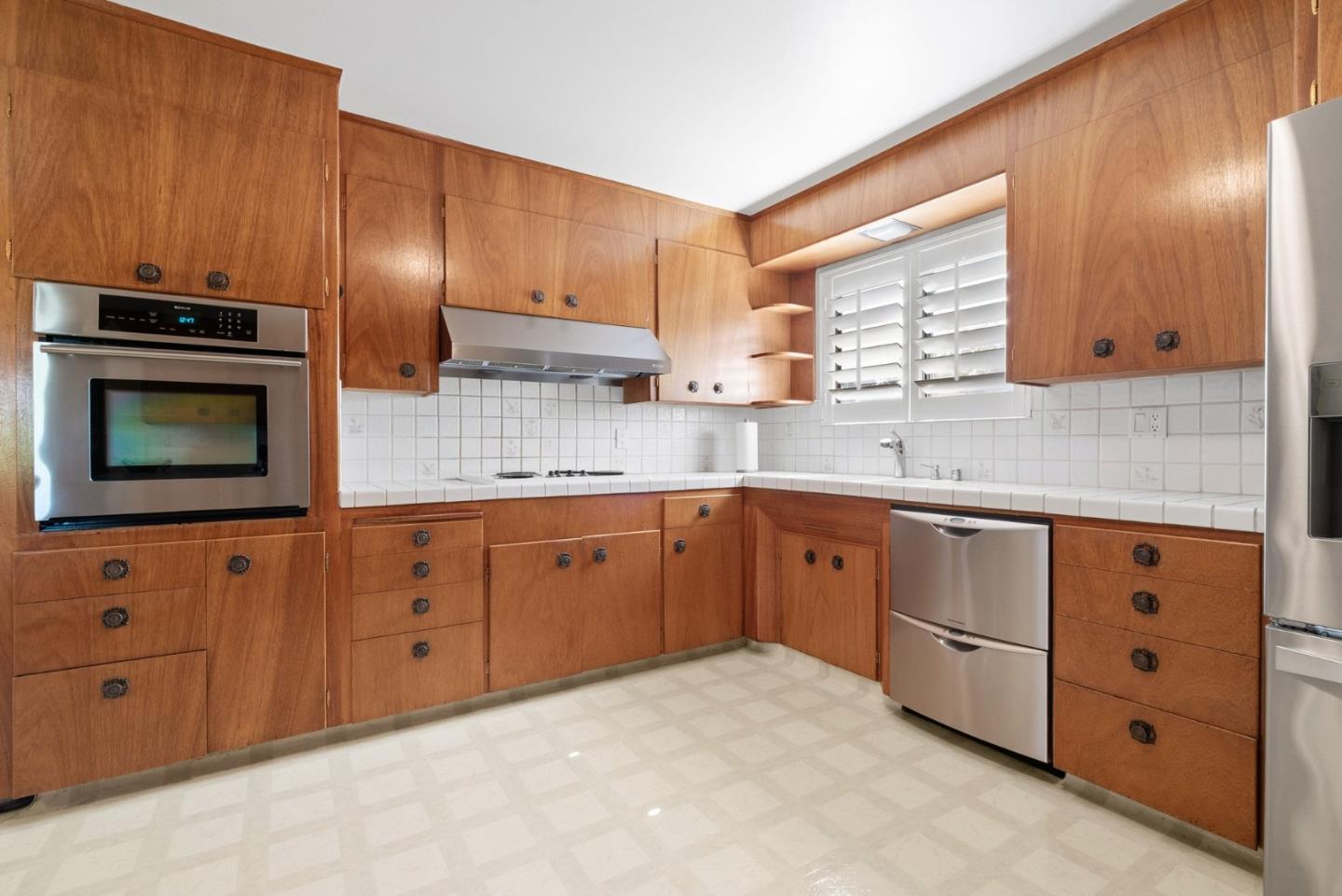 13 Cottage DR