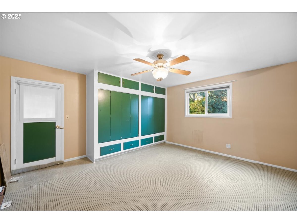 939 BUCKHORN RD