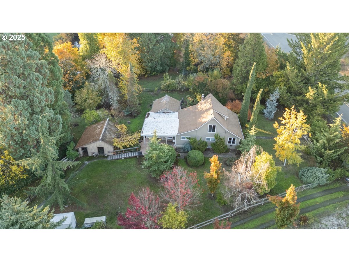 939 BUCKHORN RD