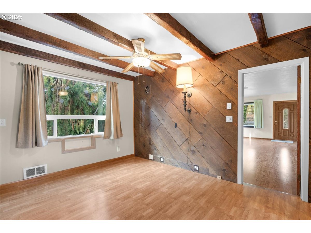 939 BUCKHORN RD