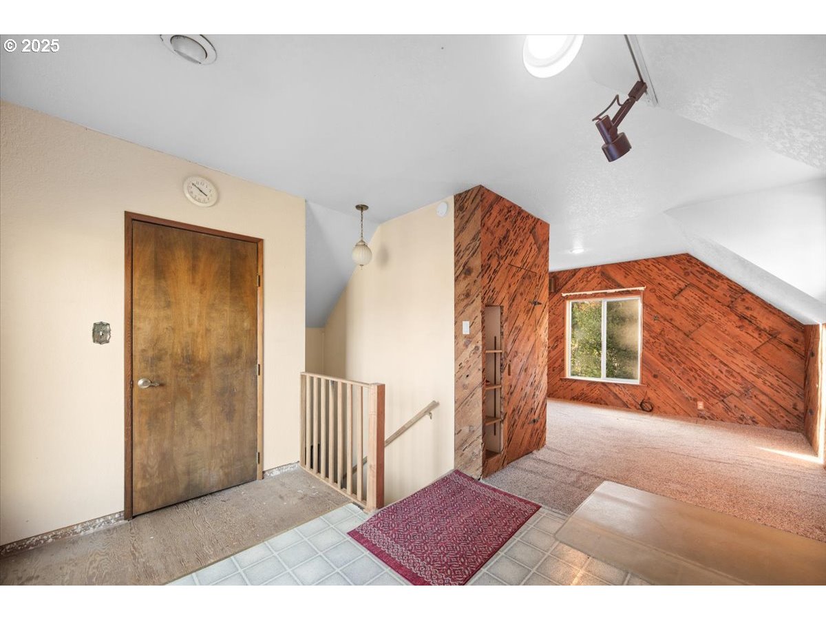 939 BUCKHORN RD