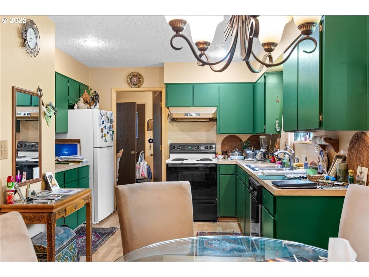 3387 WILD RIVER DR