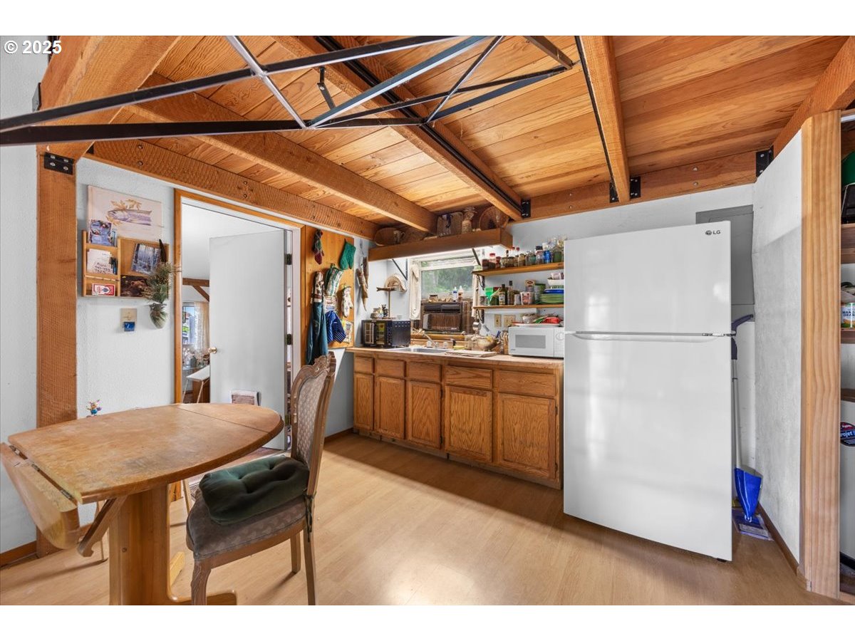 3387 WILD RIVER DR