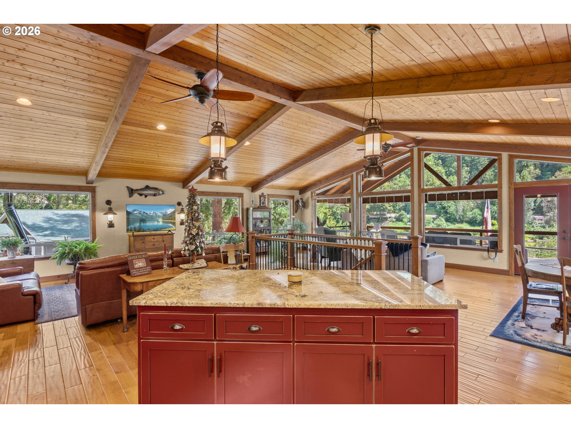 132 COUGAR CREEK RD