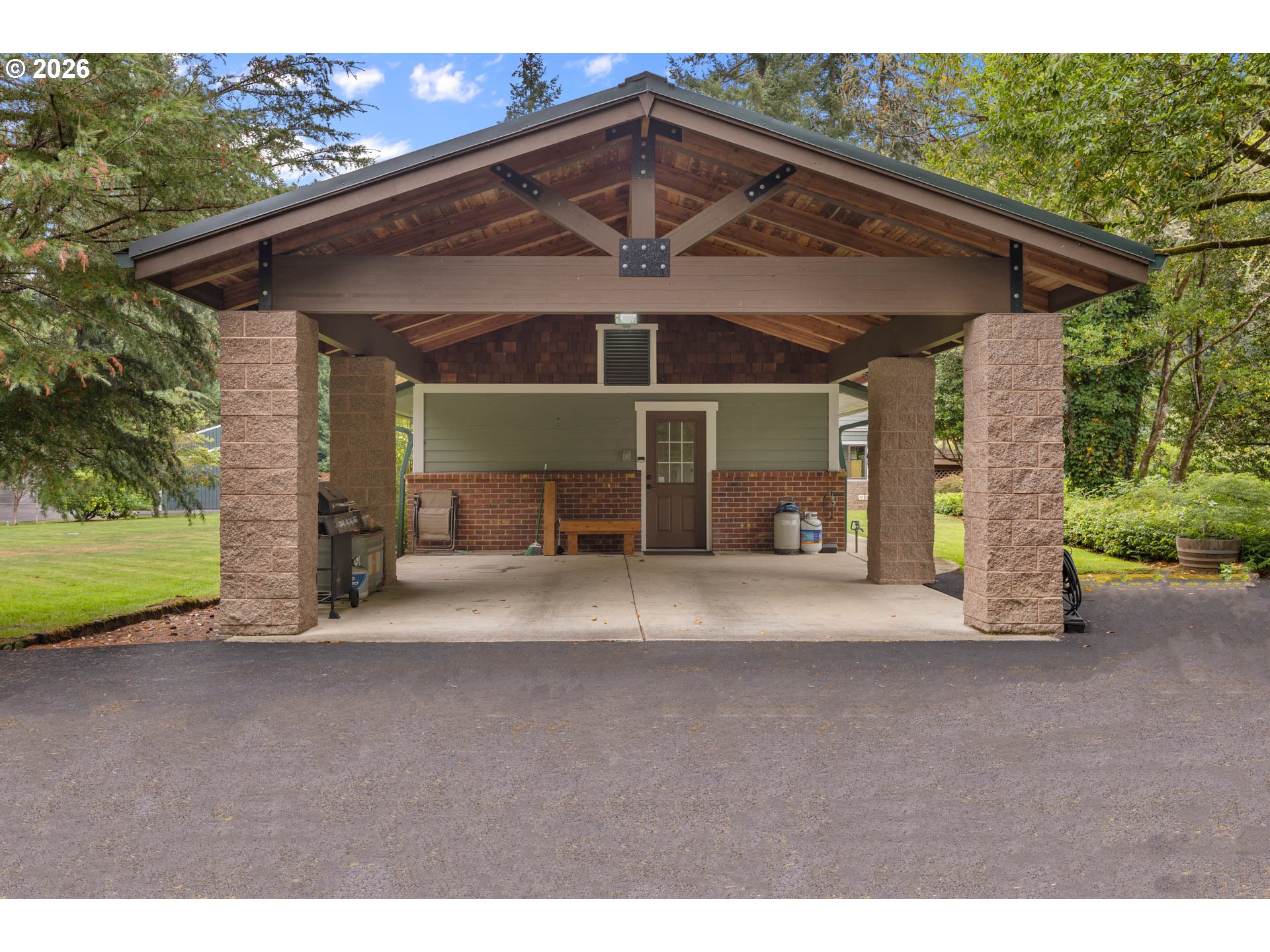 132 COUGAR CREEK RD