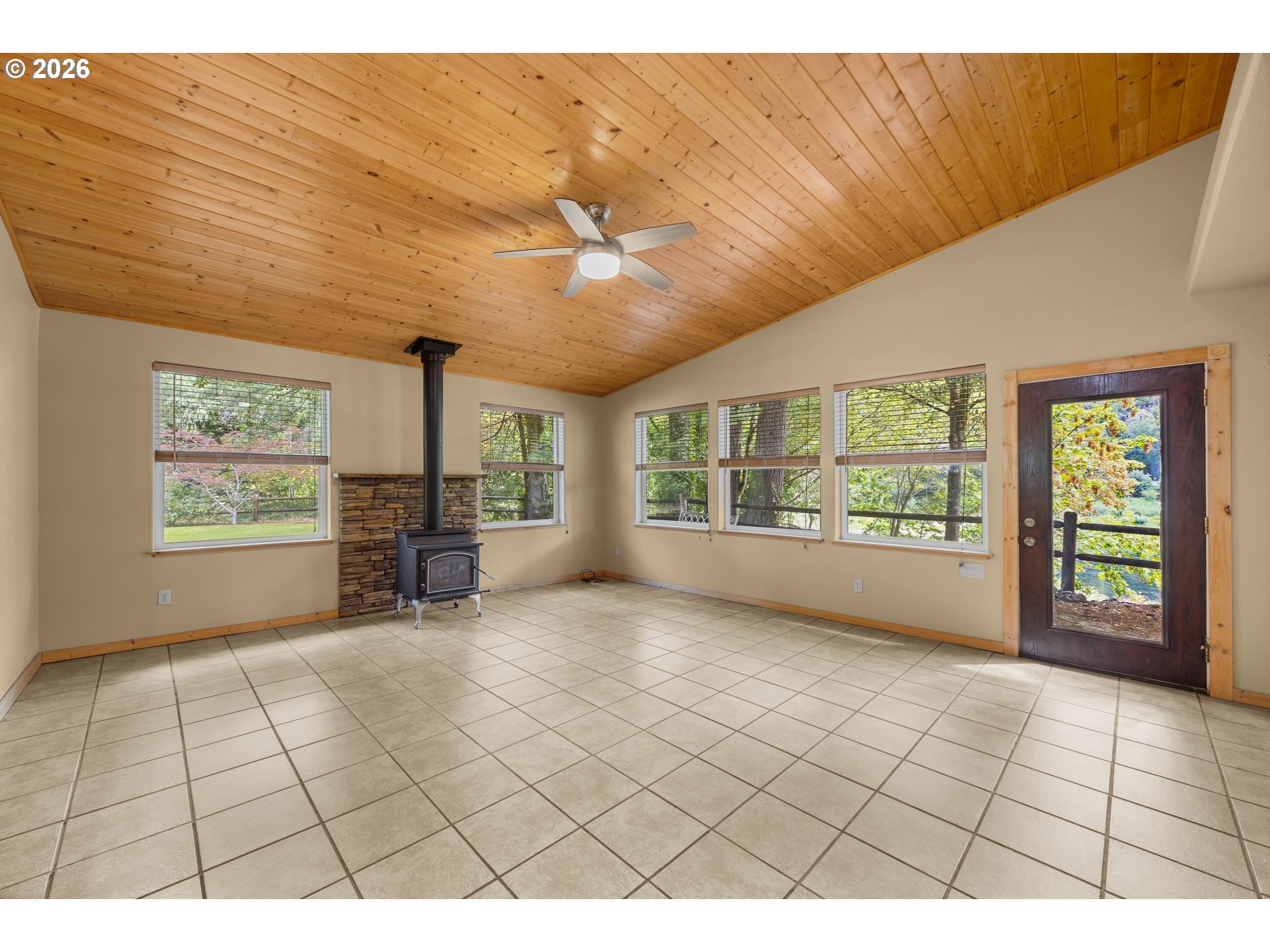 132 COUGAR CREEK RD