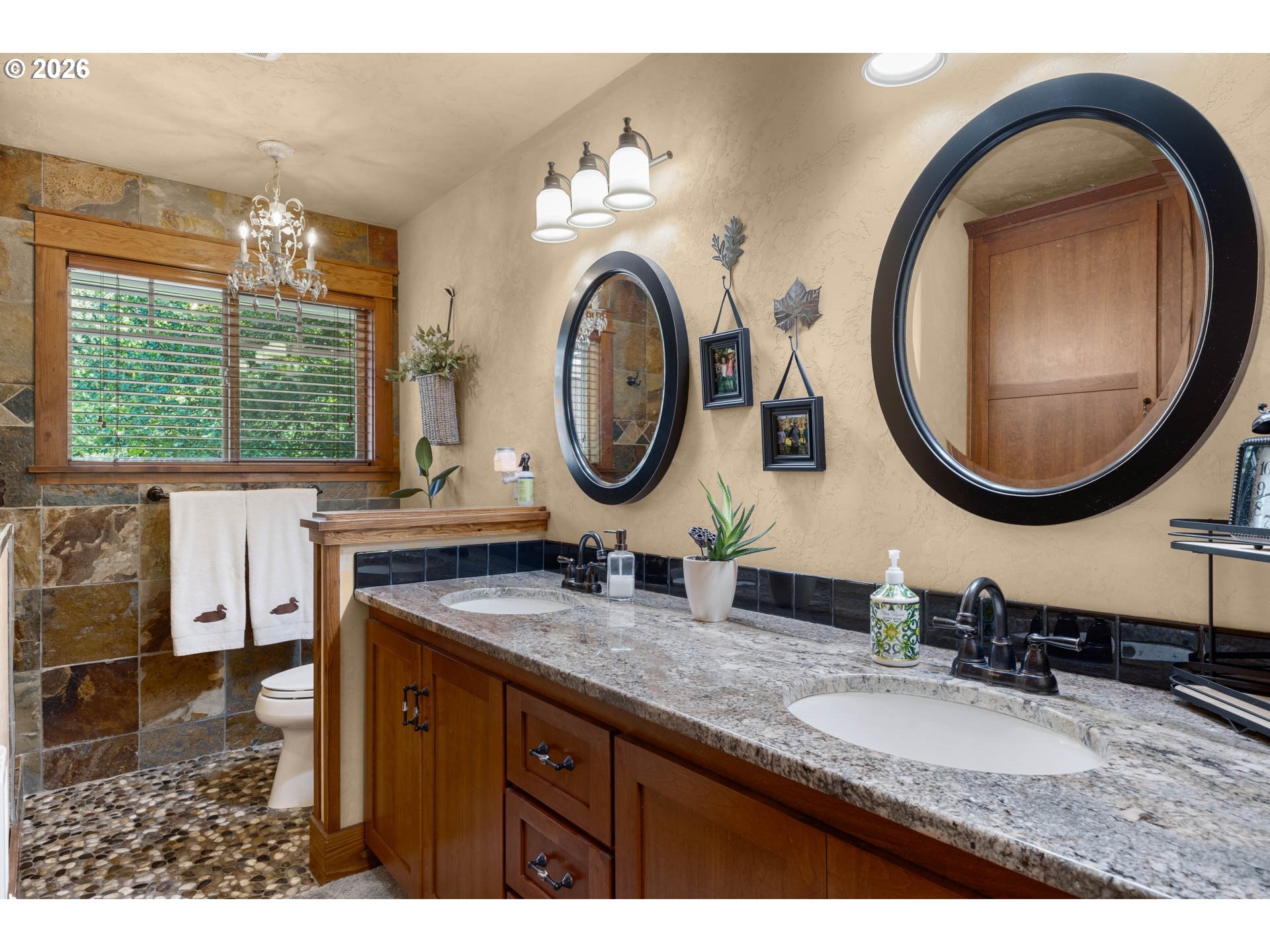 132 COUGAR CREEK RD