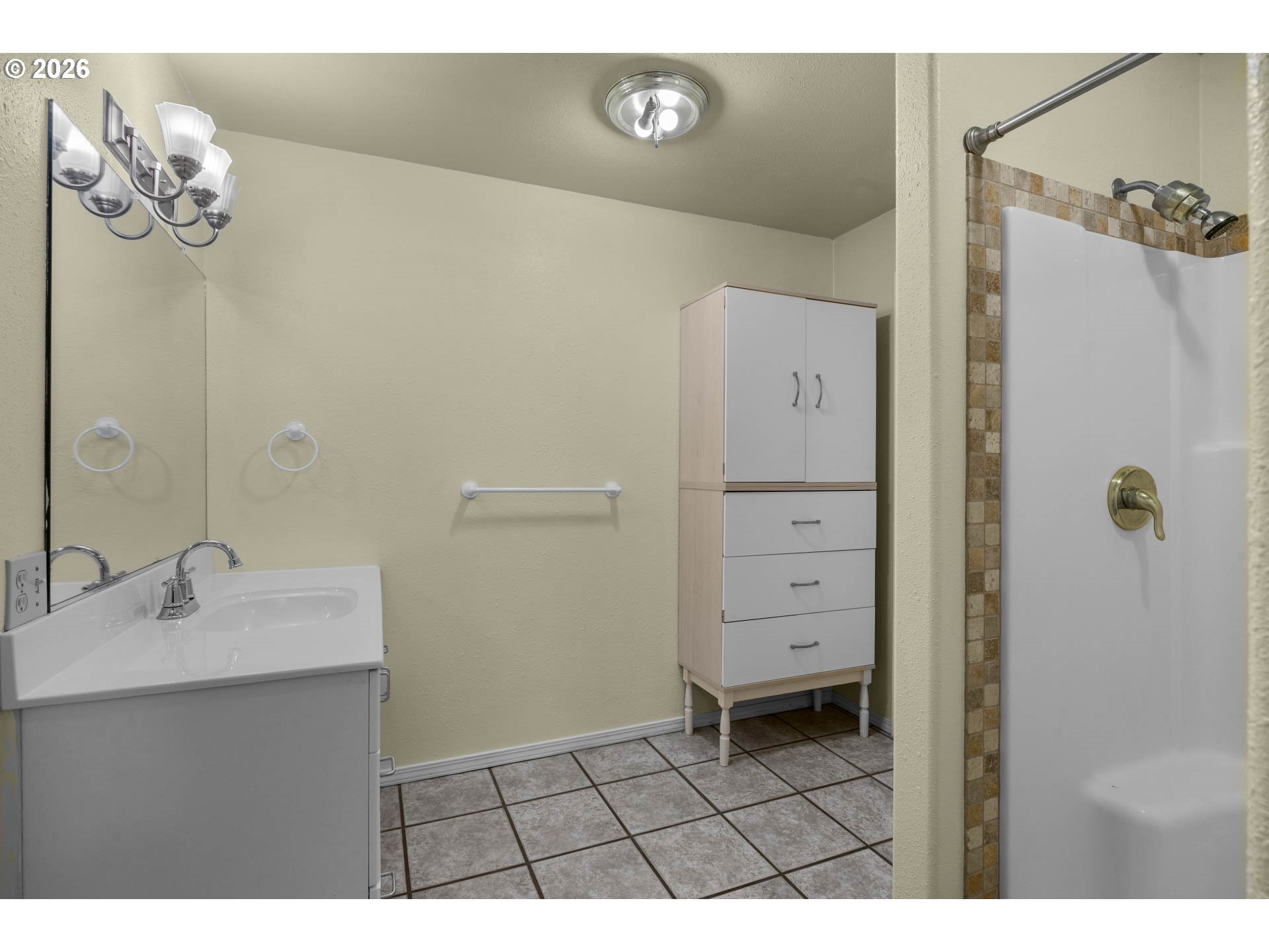 132 COUGAR CREEK RD