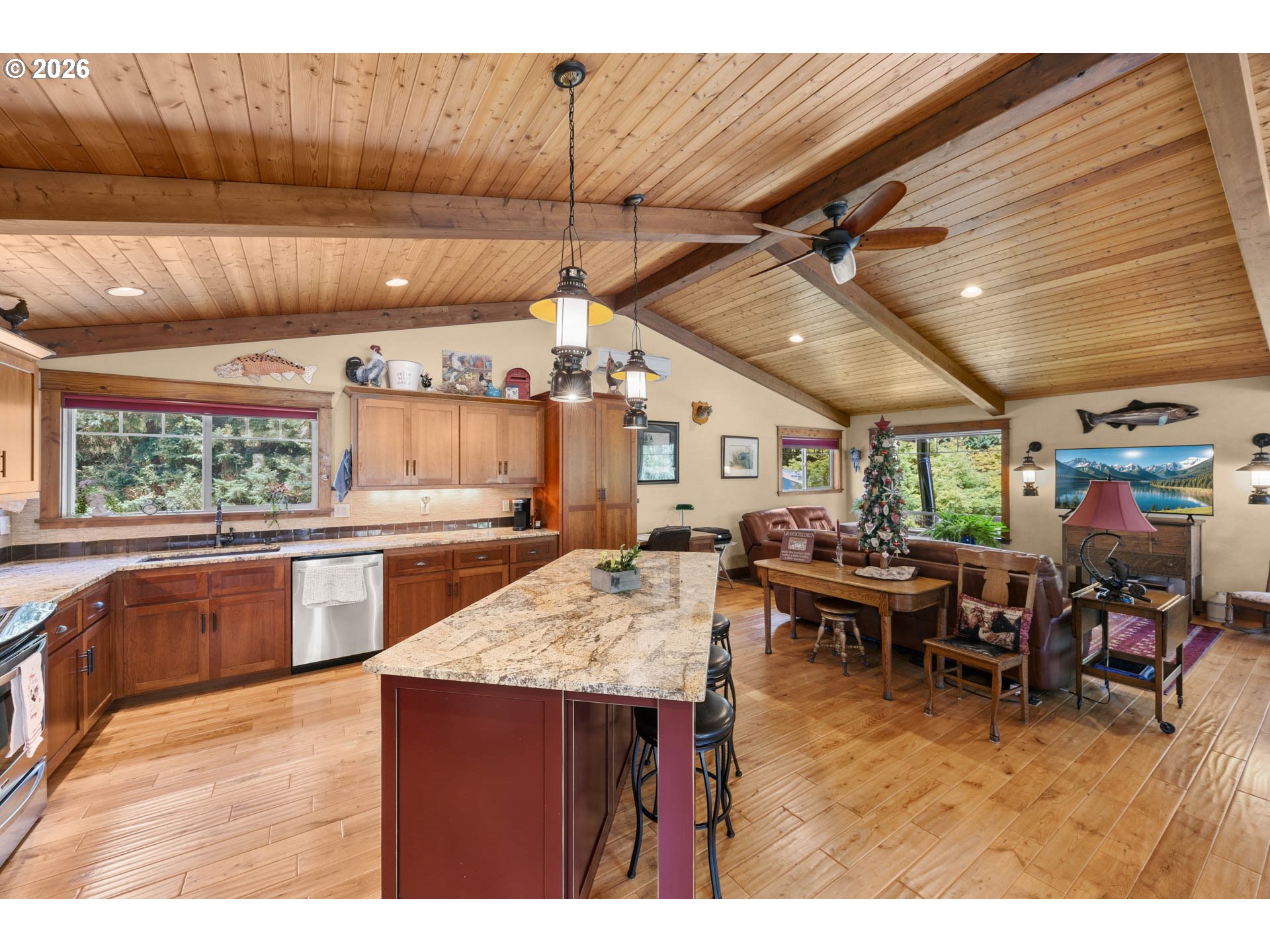 132 COUGAR CREEK RD