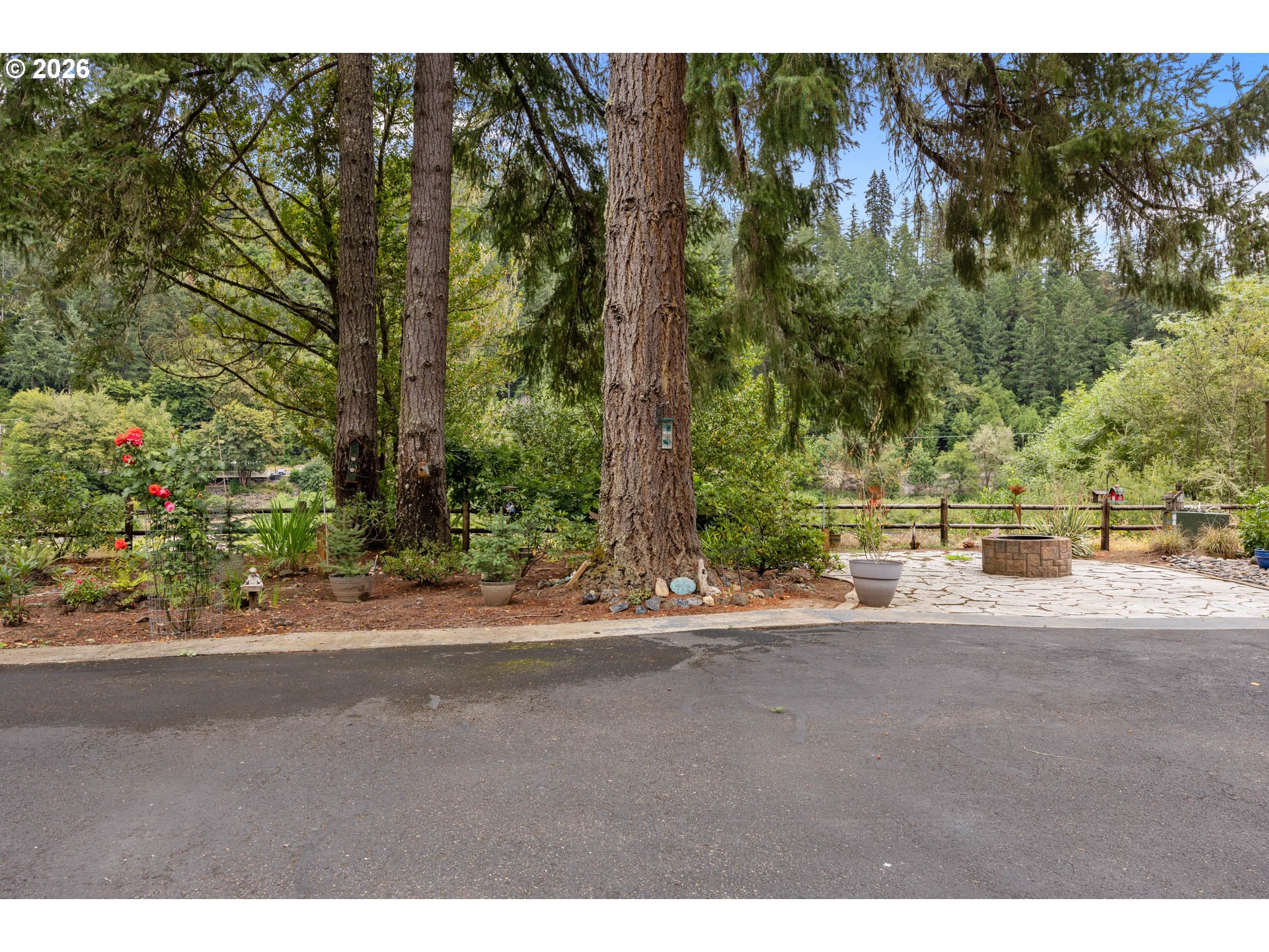 132 COUGAR CREEK RD