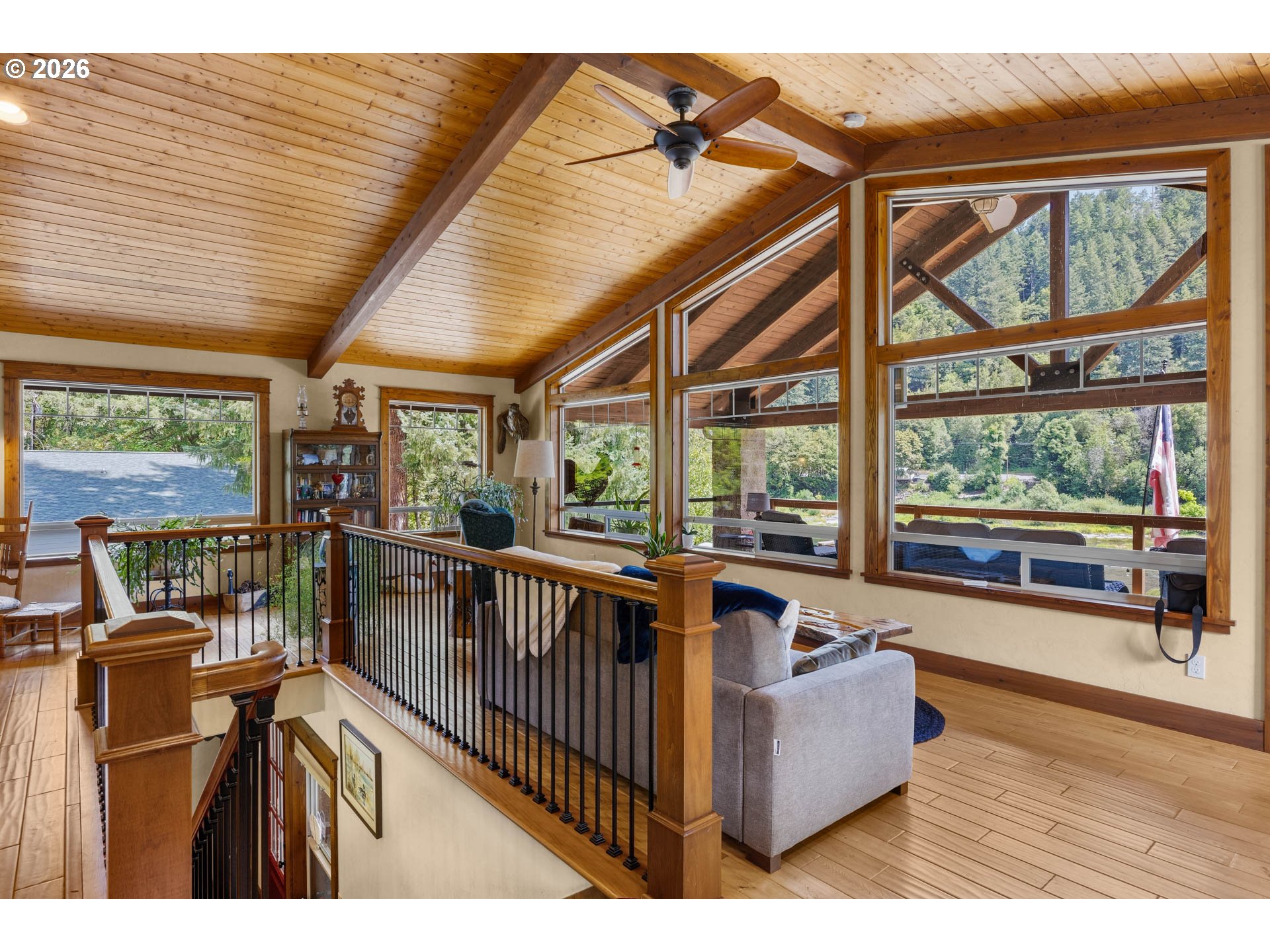 132 COUGAR CREEK RD