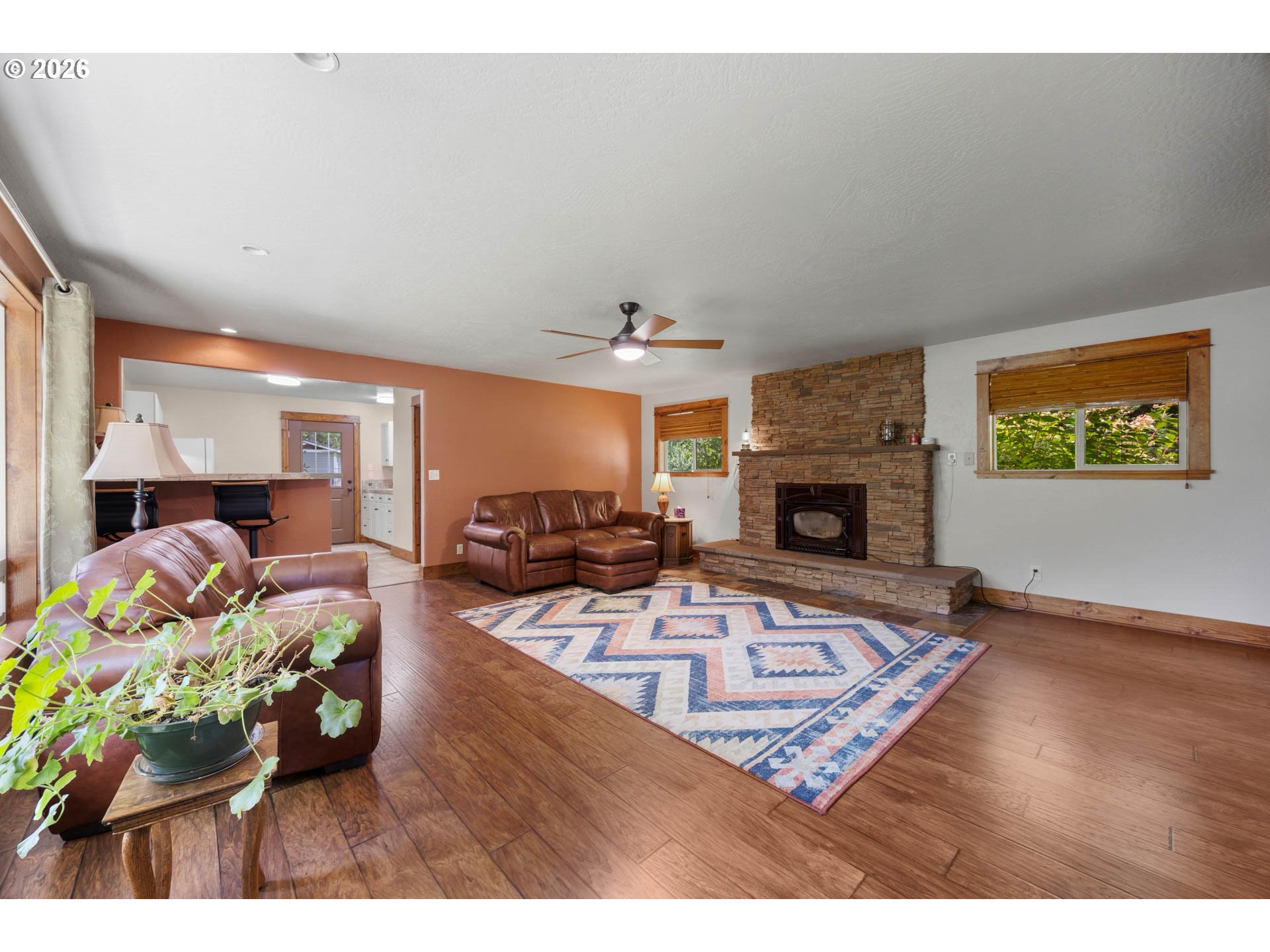 132 COUGAR CREEK RD