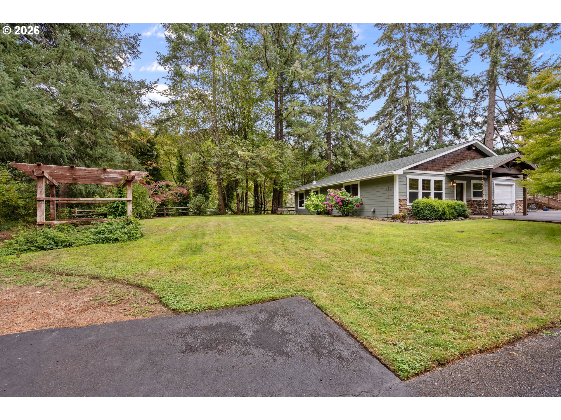 132 COUGAR CREEK RD