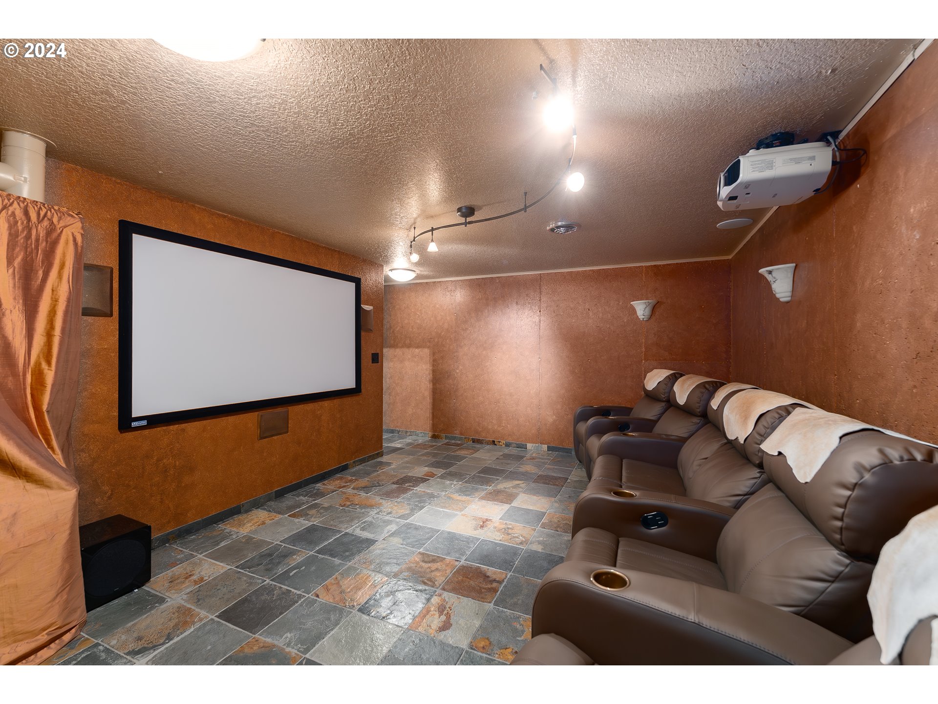 379 OSAGE DR