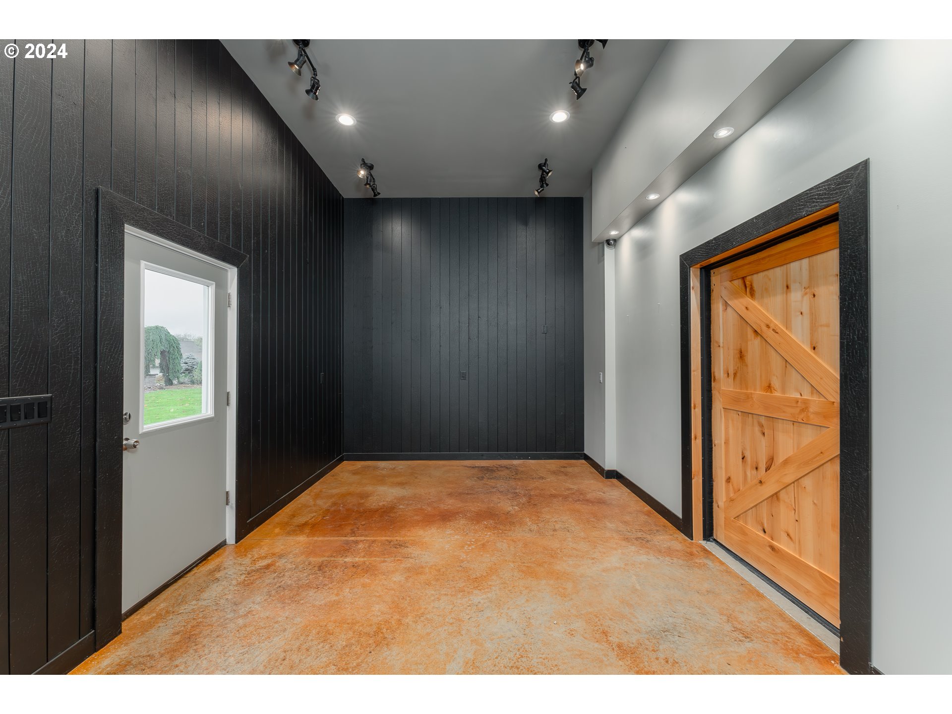 379 OSAGE DR