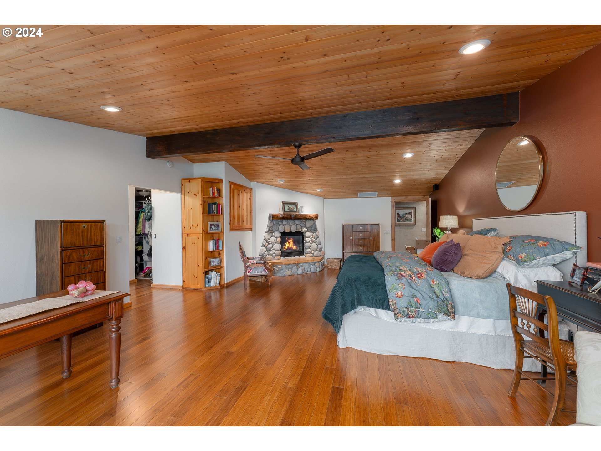 379 OSAGE DR