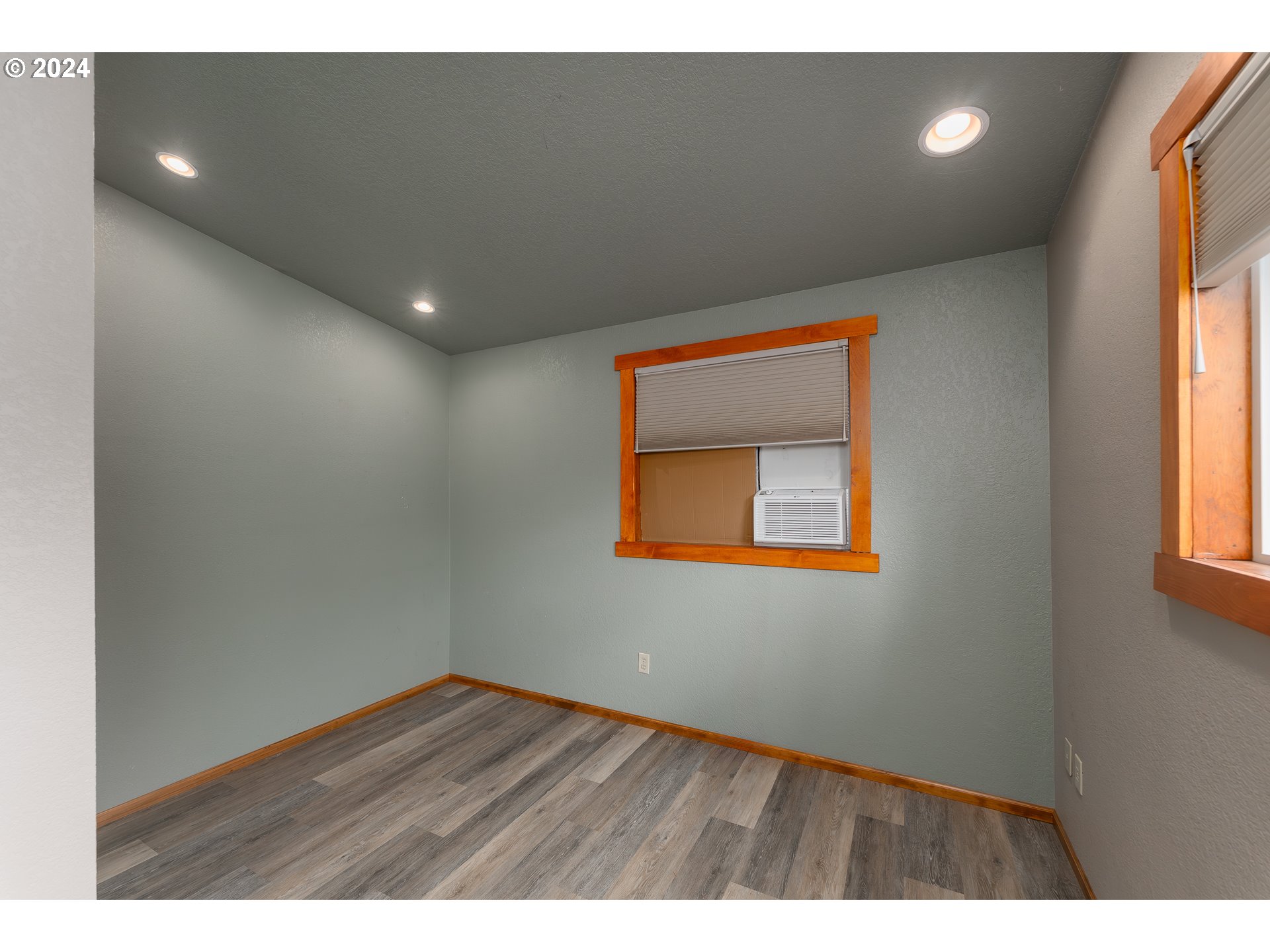 379 OSAGE DR