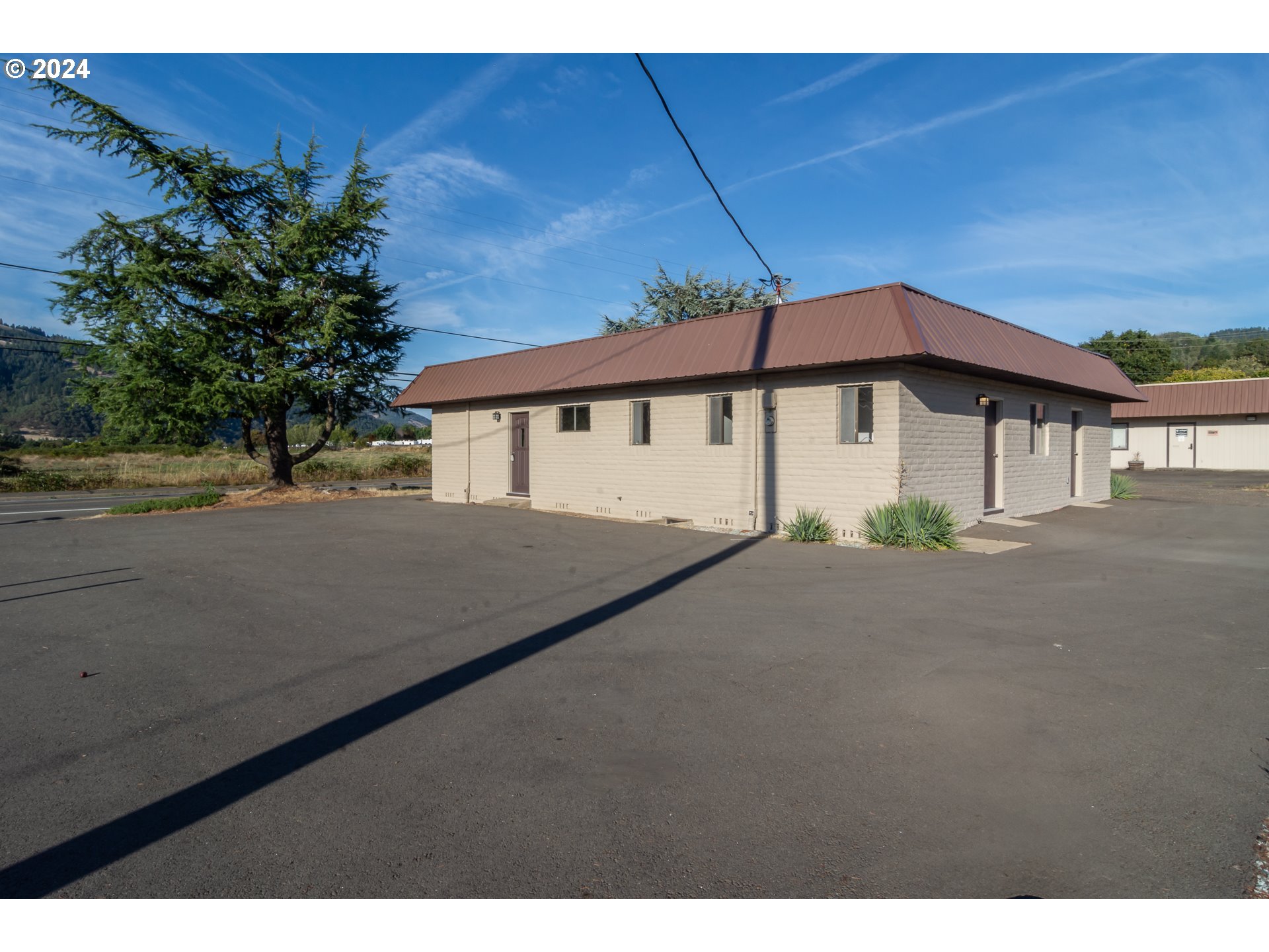 152 CHADWICK LN