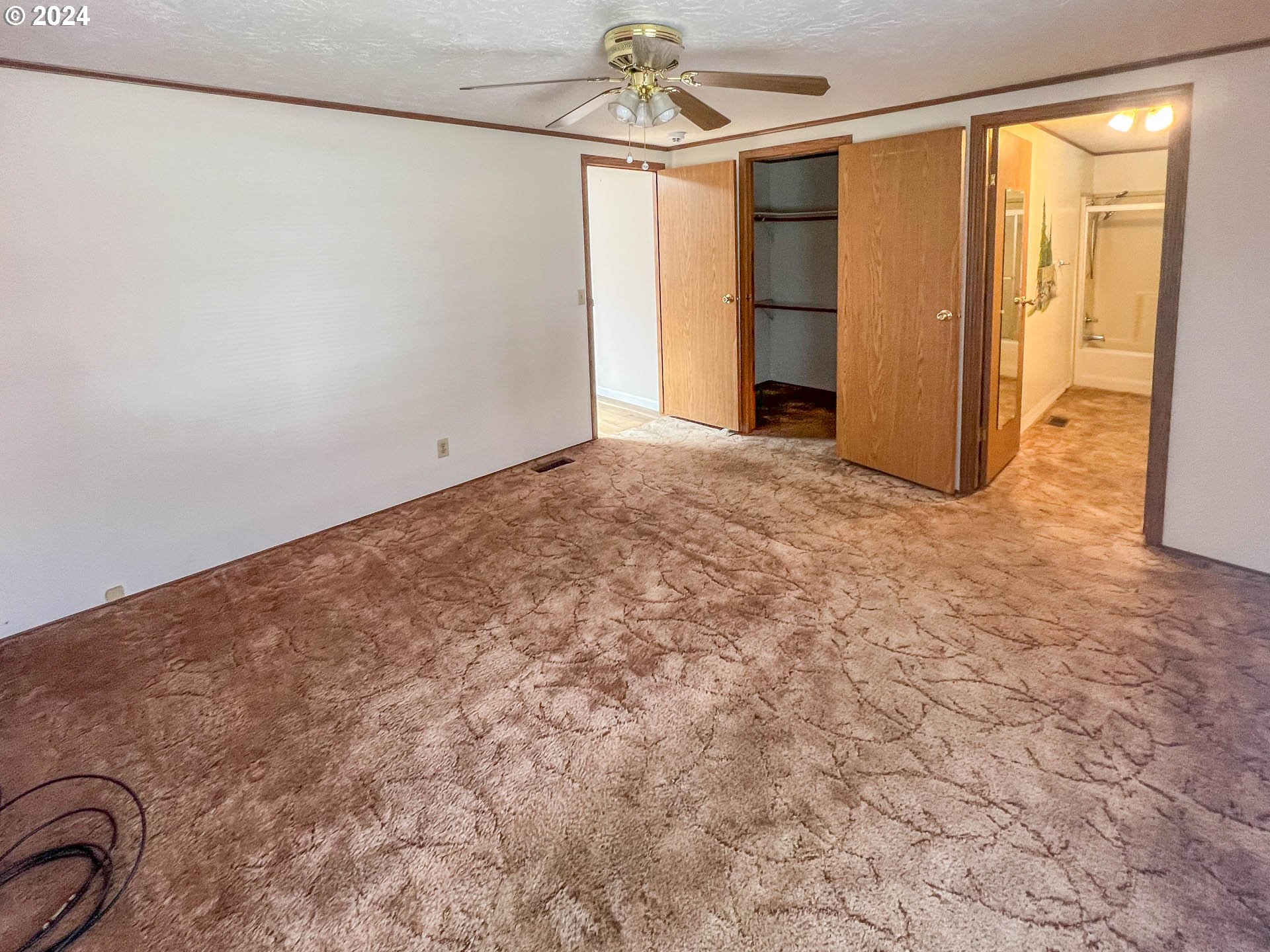 504 SHADOW RANCH LN
