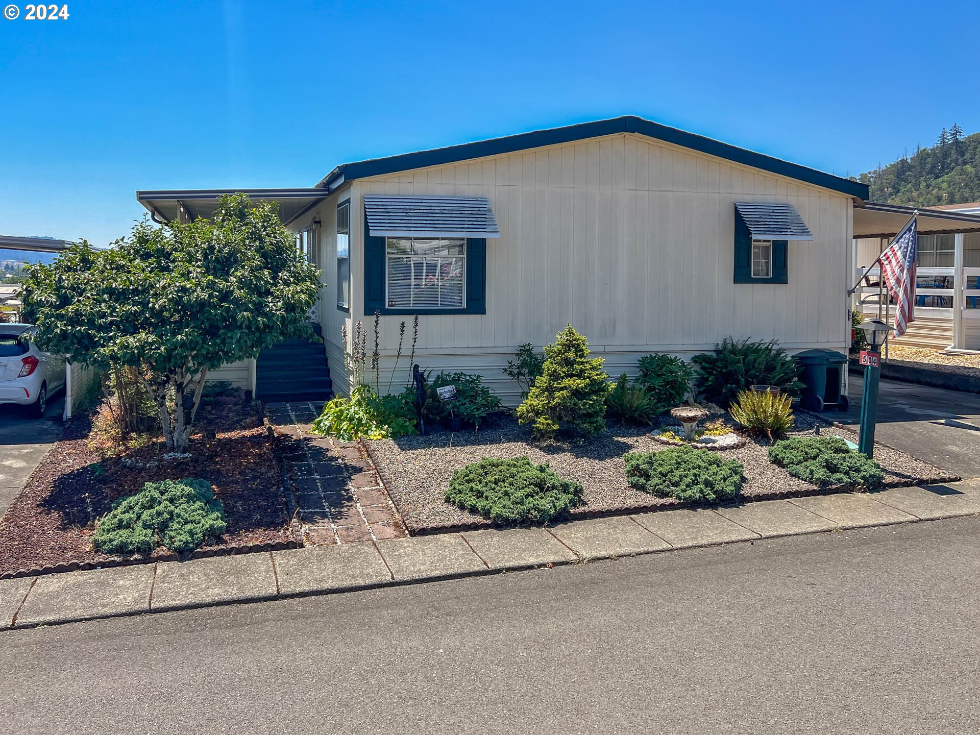 504 SHADOW RANCH LN