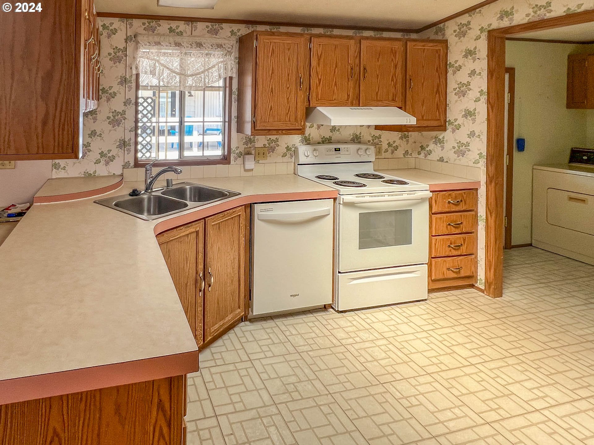 504 SHADOW RANCH LN